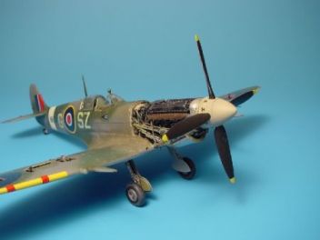 AI48210 Spitfire Mk.IX Motor Set