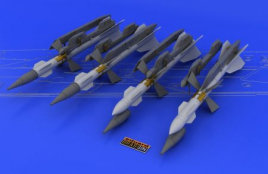 EBR48043 R-27R/RI (AA-10A Alamo-A) Air-to-Air Missile