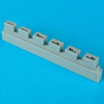 QB48075 Spitfire Mk.IX Empty Shell Case Chute