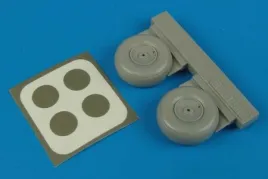 AI48504 Ar 196 A-5 Weighted Wheels with Paint Mask